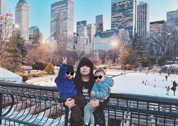 周杰倫昆凌帶一雙兒女野外拓展訓練，小兒子正臉肉嘟嘟超可愛