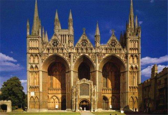 ����������ж�Զ��