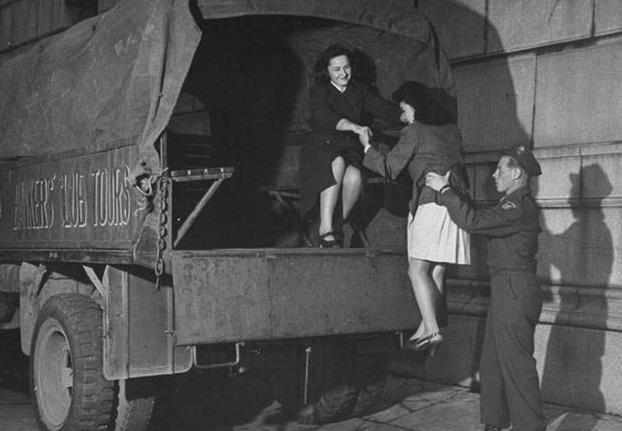 ������С����ֵĹ��ӣ�������̫̫����Ķ����ӣ�5����ʷ����Ƭ