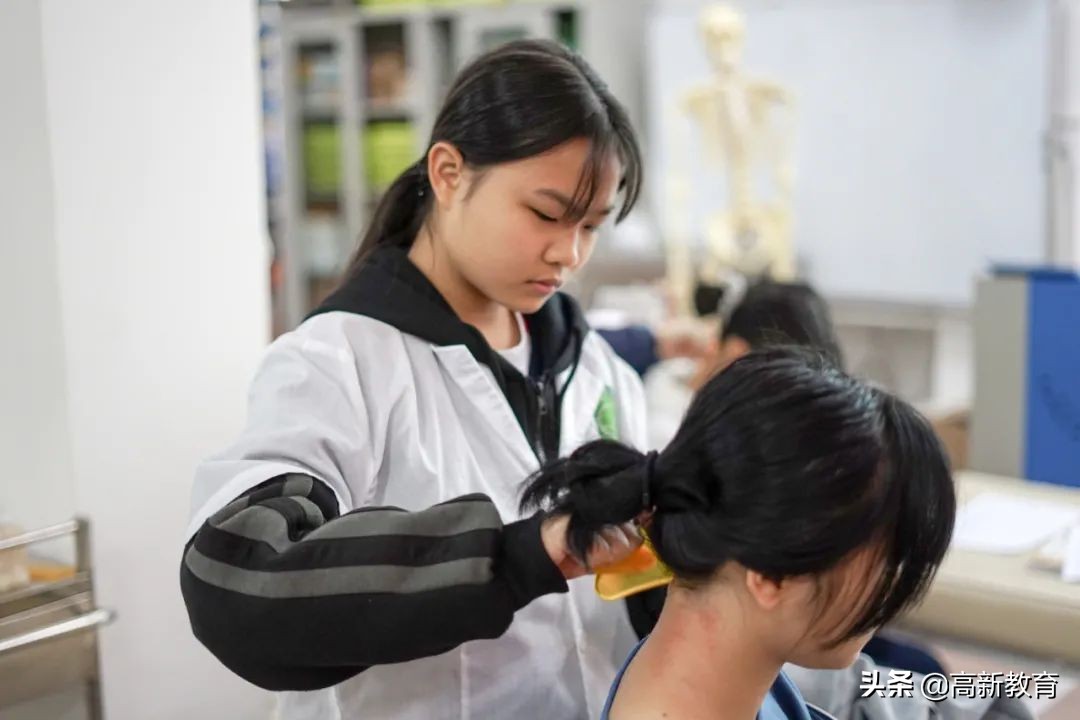 高新医药｜省中医院老师来授课，学生的反应让人意外