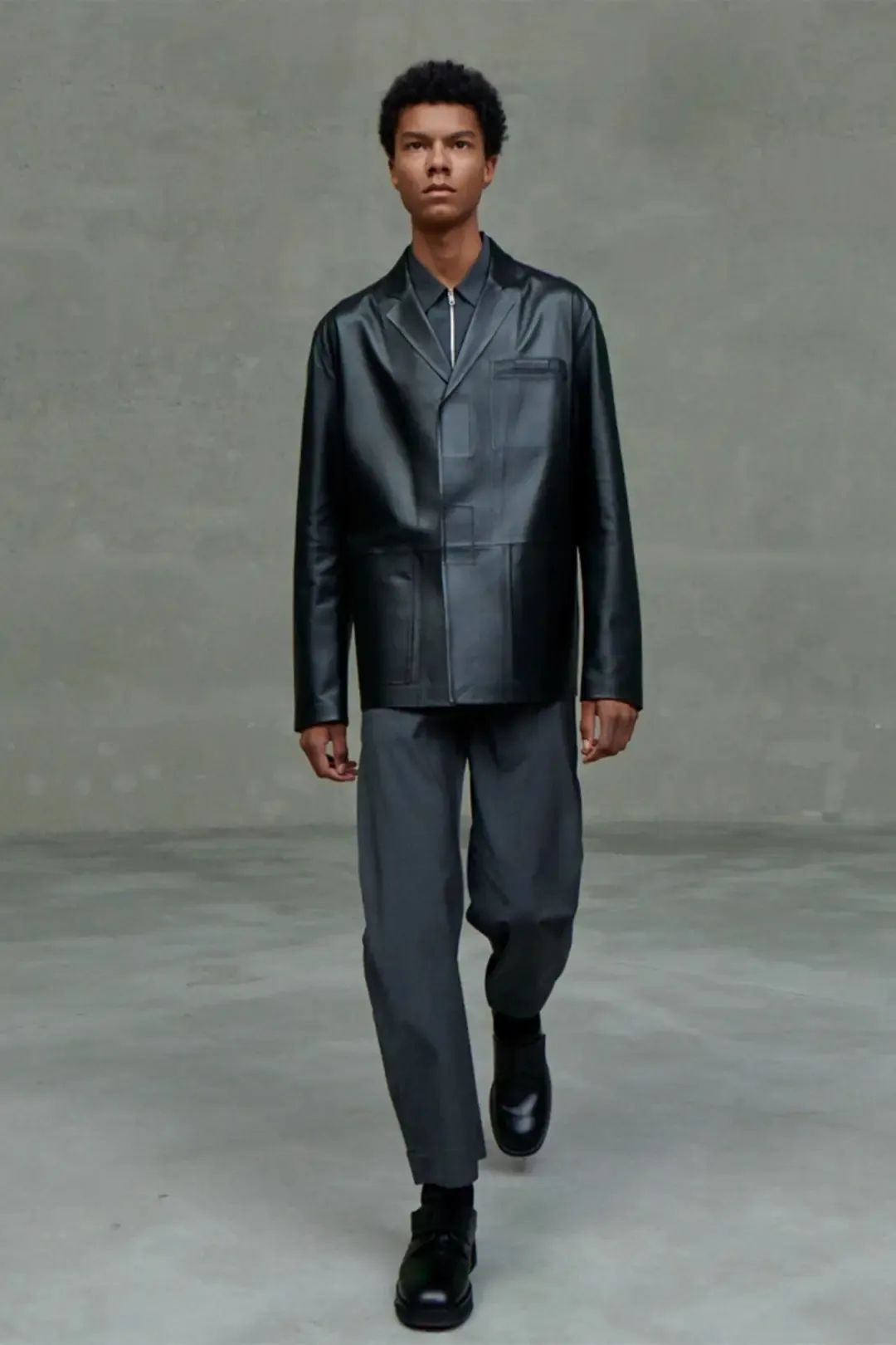 Prada 2021春夏多重视角未演之秀