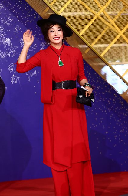 金鸡闭幕红毯生图：刘诗诗艳压，杨幂秀出曼妙