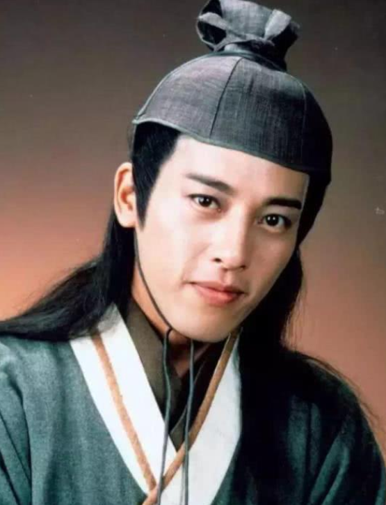 为保容颜，夫妻结婚25年不吃肉不生子，吕颂贤这是啥神仙婚姻？