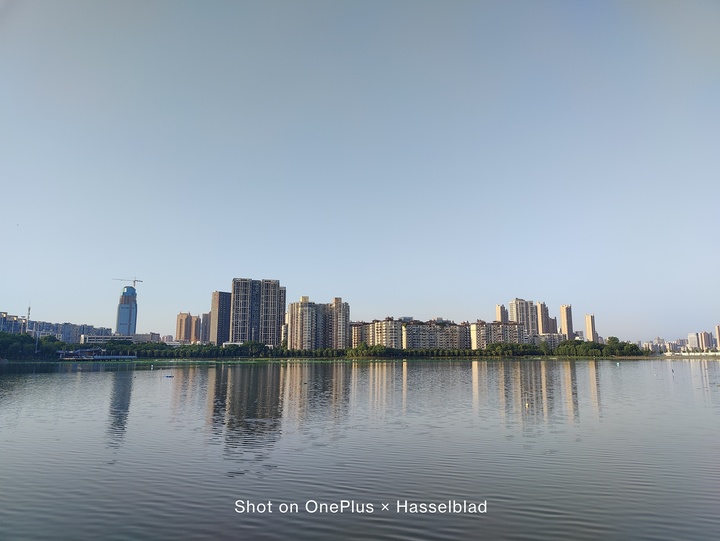 旗舰大乱斗：华为、苹果、小米、OPPO、vivo、一加、魅族巅峰对决