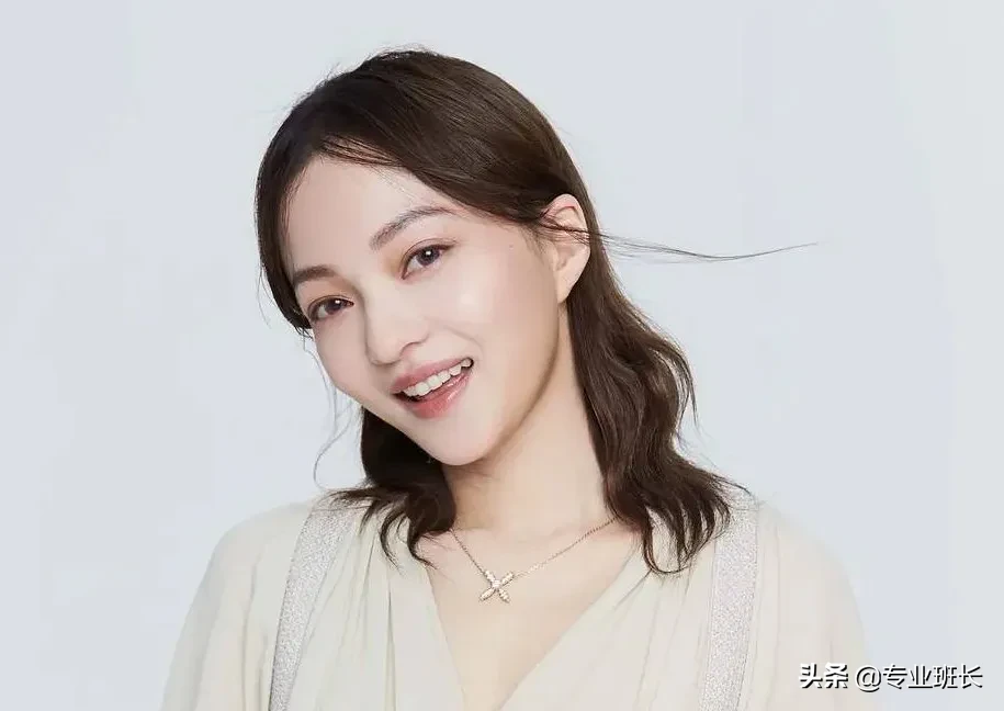 迷倒90后鲜肉，38岁成为国民初恋，她到底魅力在哪？