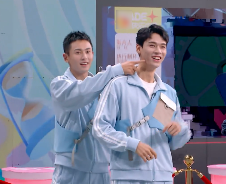 " fast this " below period honored guest: Zhang Zhehan Gong Jun is raided again, still have numerous when red actor