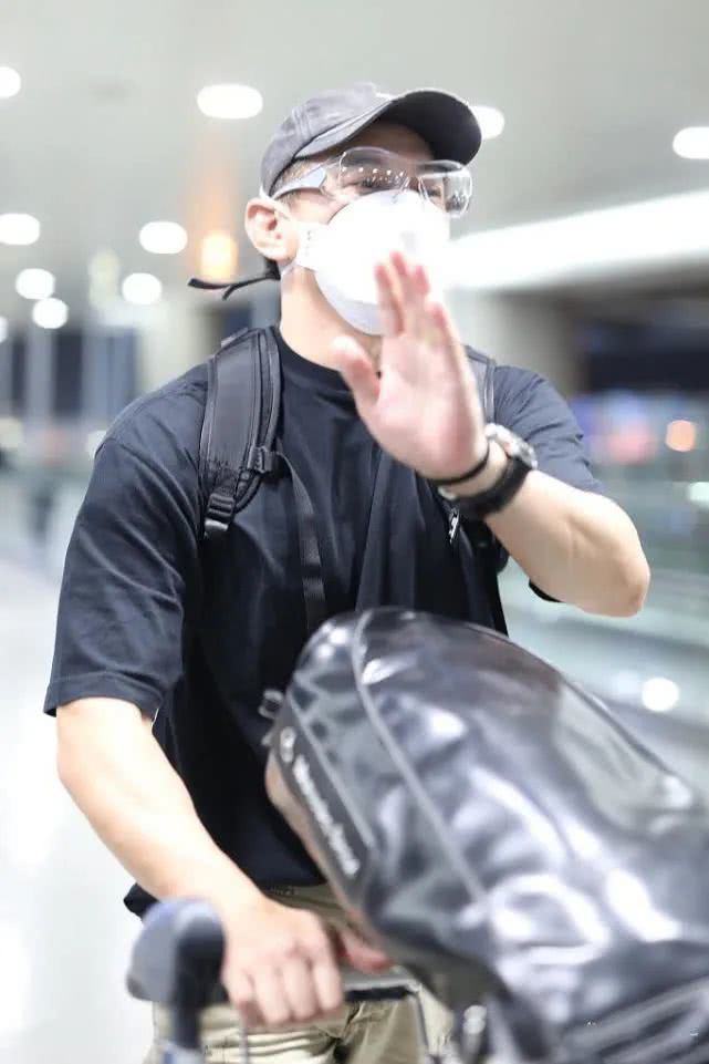 《萧十一郎》回忆杀！演员吴奇隆于震重聚，却无意暴露私人豪宅？