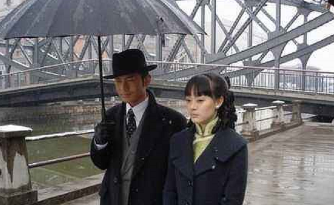 黄晓明《向往》撑伞引争议，看过正片才知道的