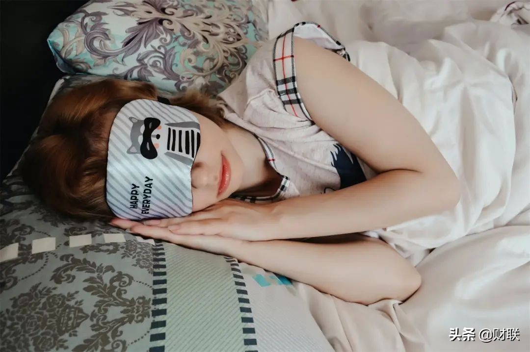 又一“灰色”生意兴起，赚钱都靠“哄”人，有从业者月收高达3万