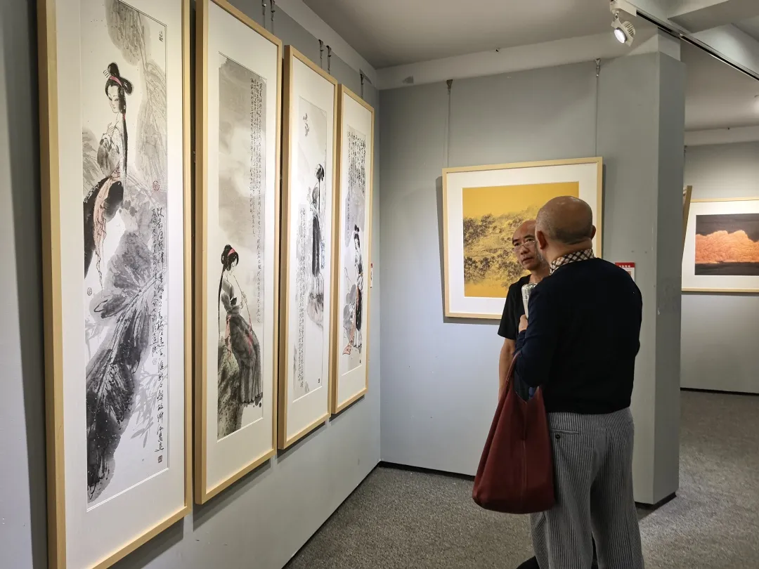 庆祝中国共产党成立100周年新都画院百幅美术作品展在成都开展