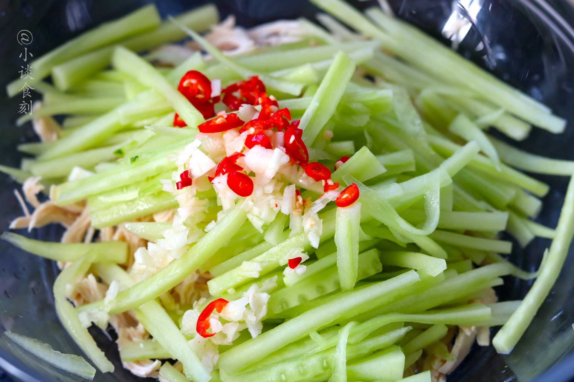 三伏天，教你鸡肉新做法，蛋白质丰富，5块钱做一盘，天热要多吃