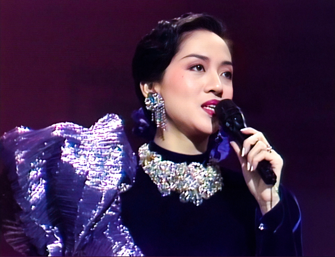 乐坛一姐梅艳芳，稳固地位无人撼动，奈何天妒