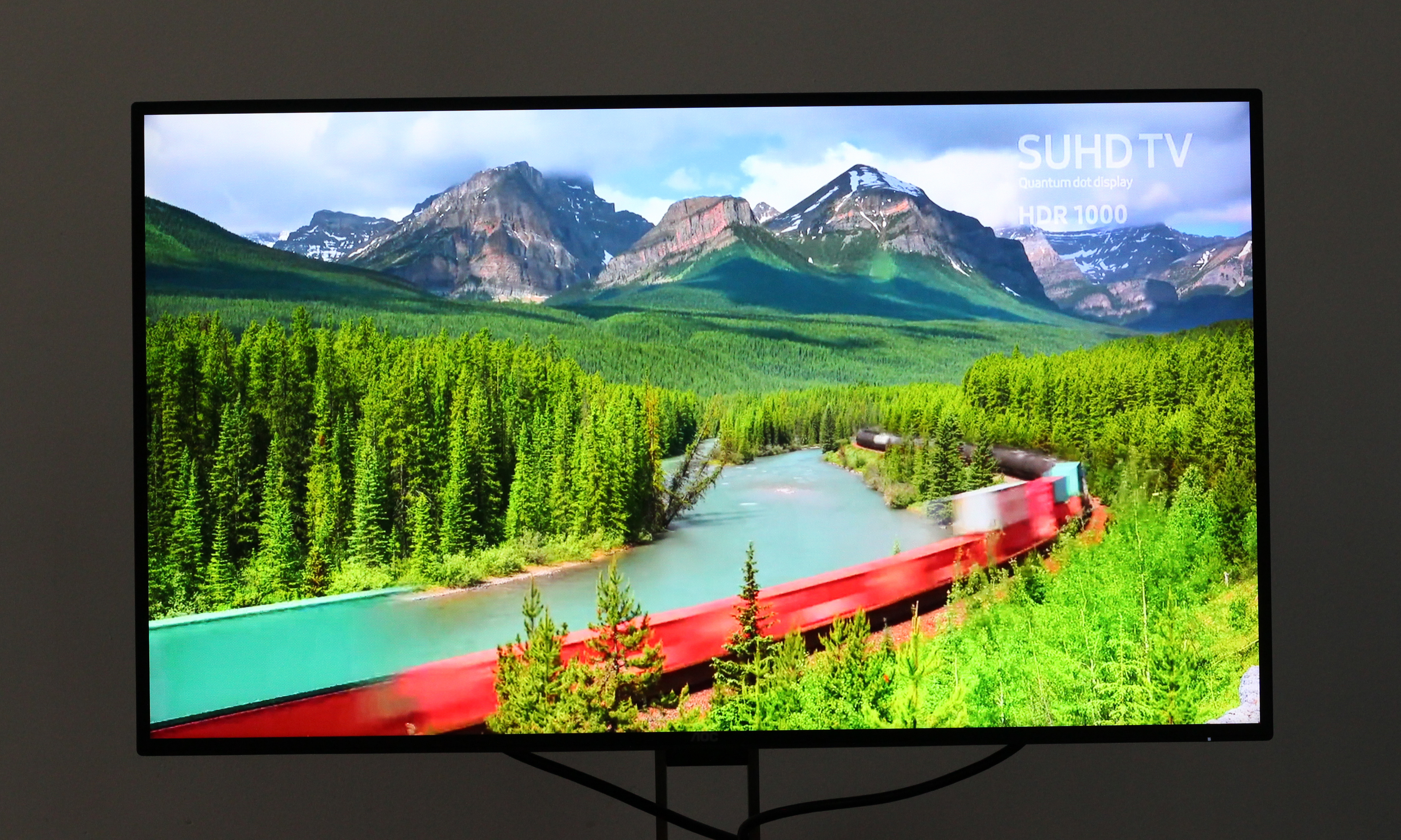 AOC Q27U2显示器评测：为创作者提供的一块好屏