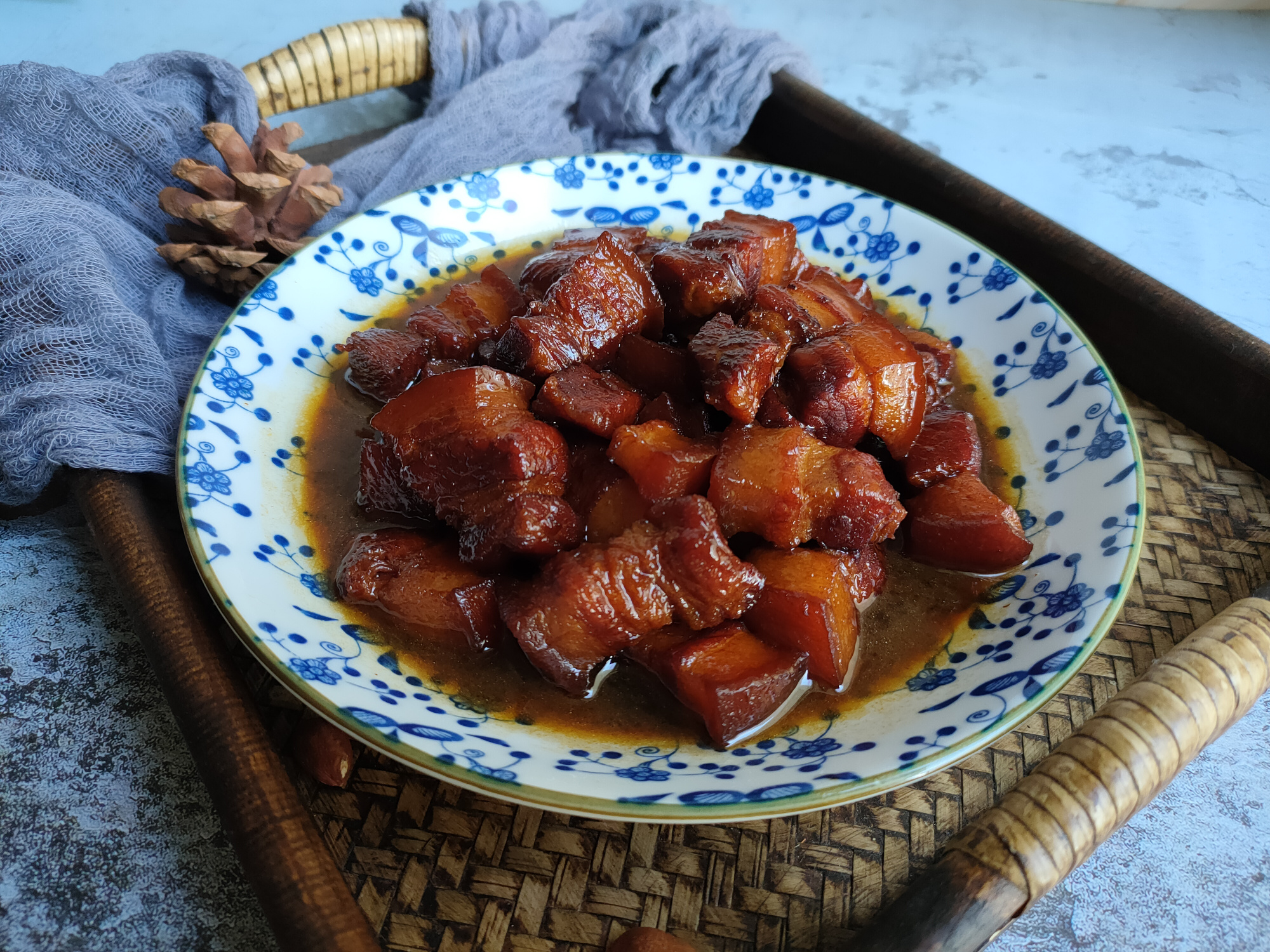 紅燒肉，記住“2不放2竅門”，肉香十足、軟糯入味，不柴不油膩