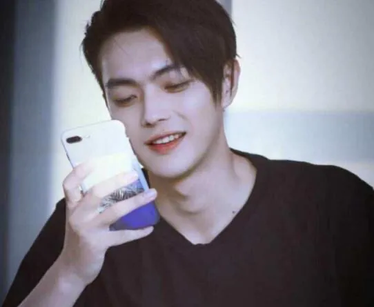 于正旗下有“四大御用”男主，另外3位红到发紫