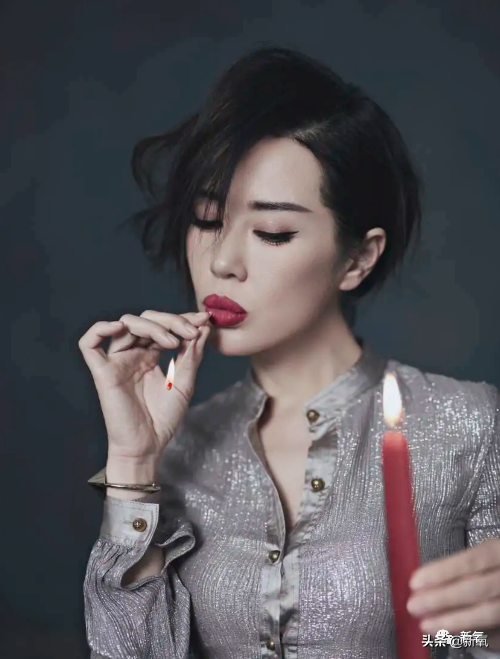 虎姐張雨綺看了都要敬畏三分的女人，果然名不虛傳...