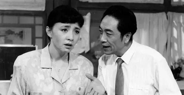 王奎荣：中国第一大反派，40岁上大学，68岁再结婚，妻子小他37岁
