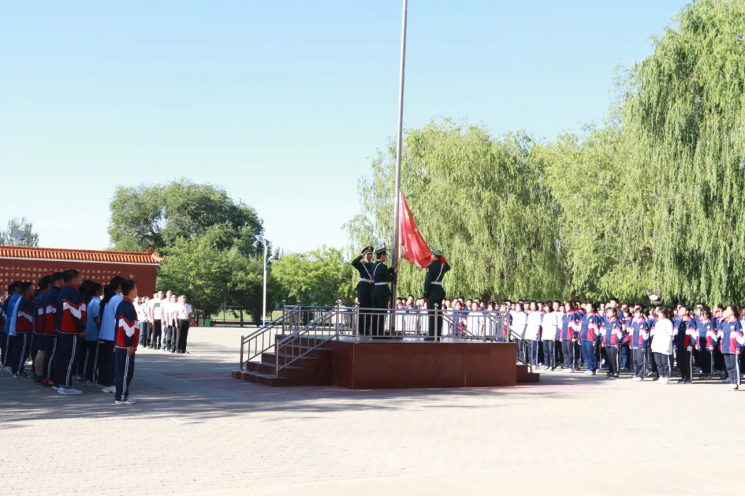 呼市第九中学怎么样?庆祝建党100周年(图1)