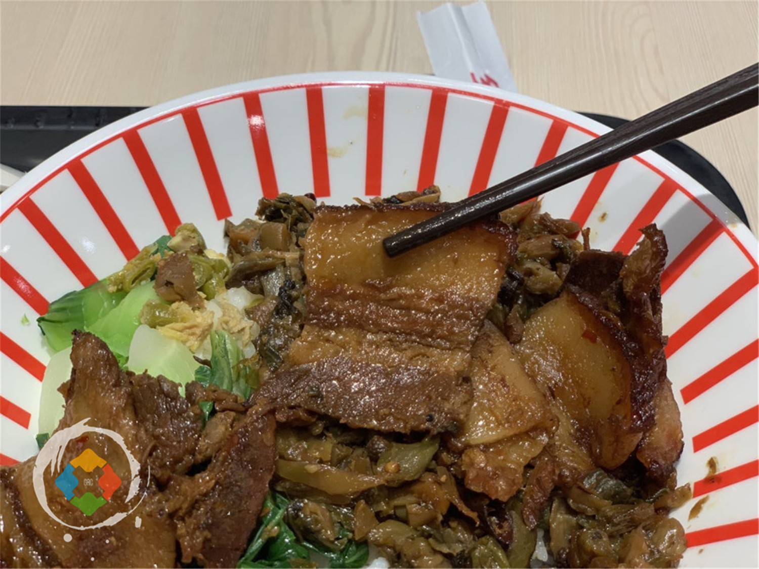 重庆乡村基新品，为本地人定制的烧白与回锅肉，性价比有多高？﻿