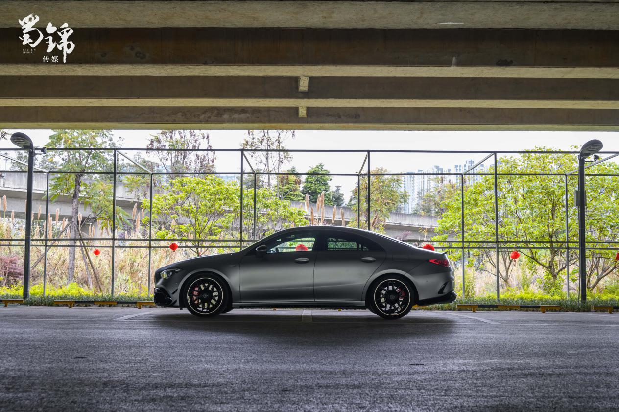 开着CLA45s，媳妇儿做的饭菜变得更鲜香了