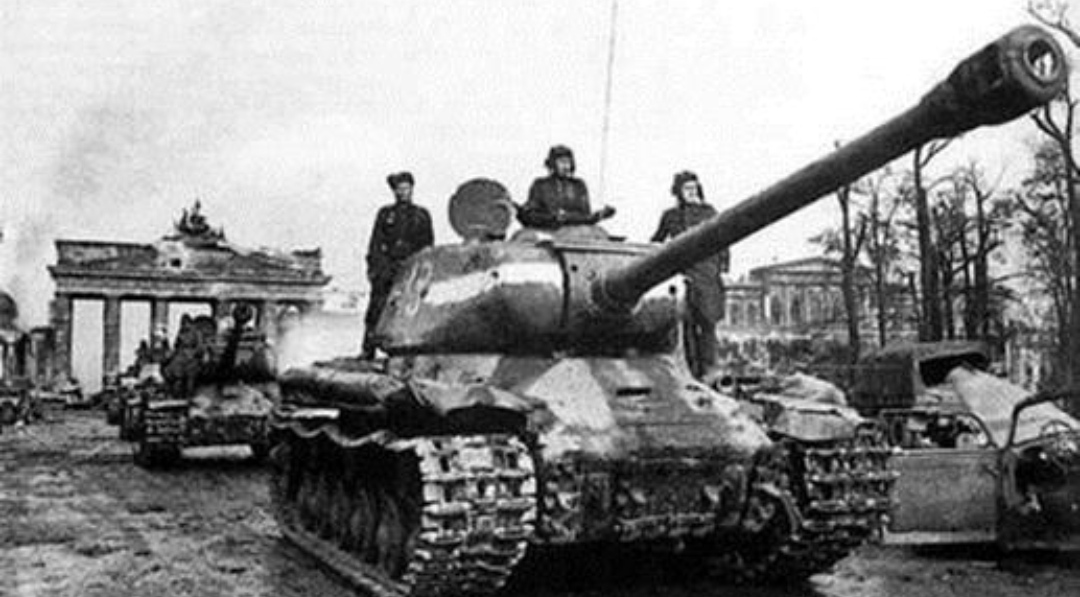 “斯大林”凭啥与“虎”角力——浅析斯大林-