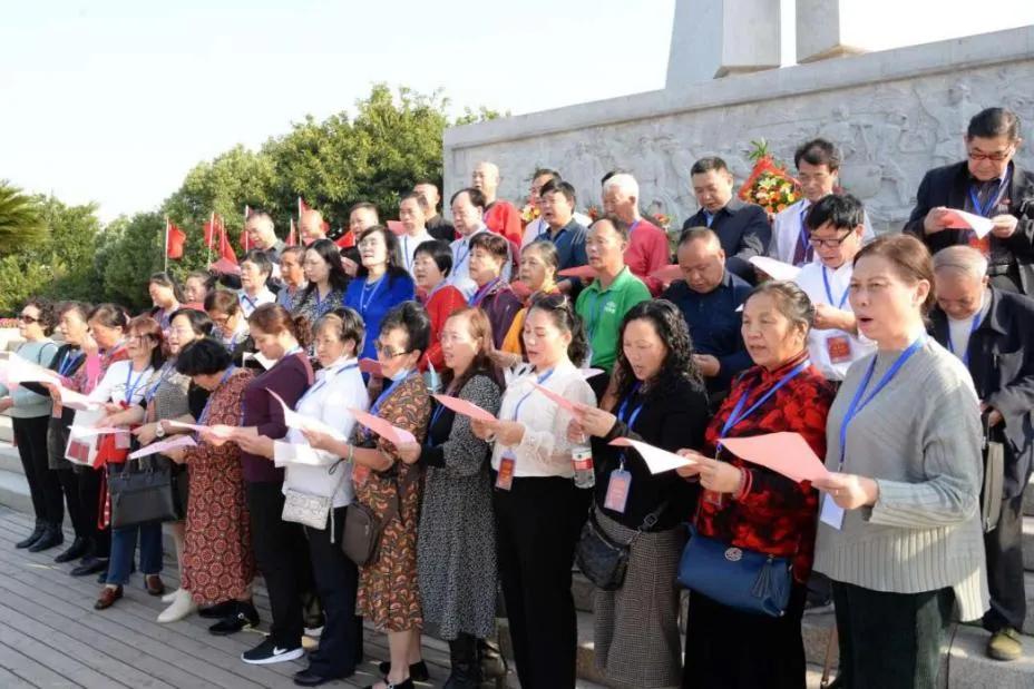 譚家四代為祖國，奉獻青春灑熱血