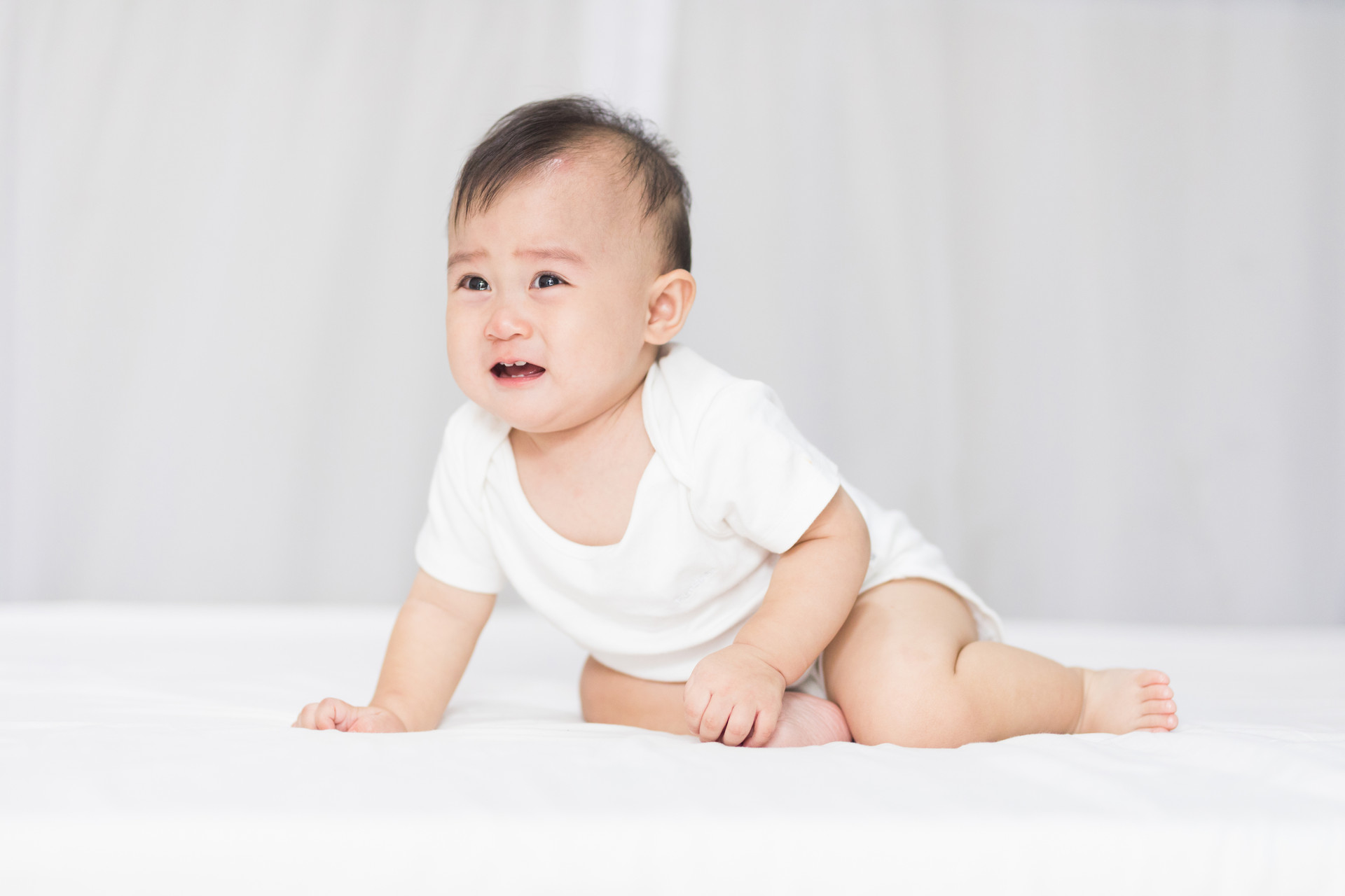 孩子哭鬧的時候，是安慰還是訓斥，媽媽的做法影響孩子的性格