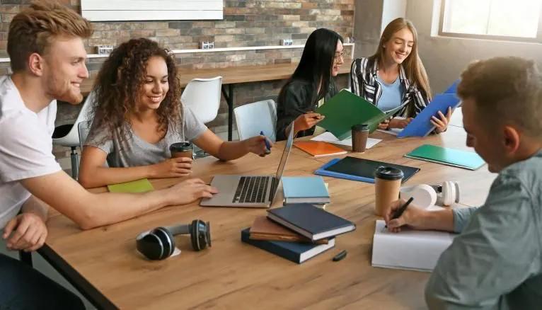 听说这15个项目首次获得了国家认证？去法国高商学本科怎么选？