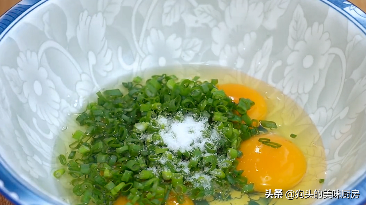 這樣給孩子做早餐，不加一滴水，手不沾面就能做，柔軟又筋道