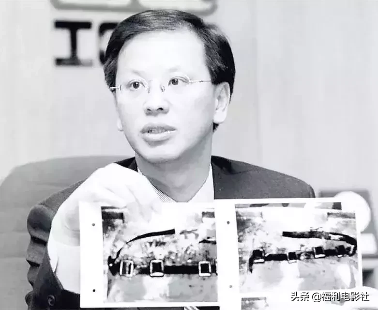 这片改编自香港真实案件,本来是抓大老虎,却变成春节档最大炮灰