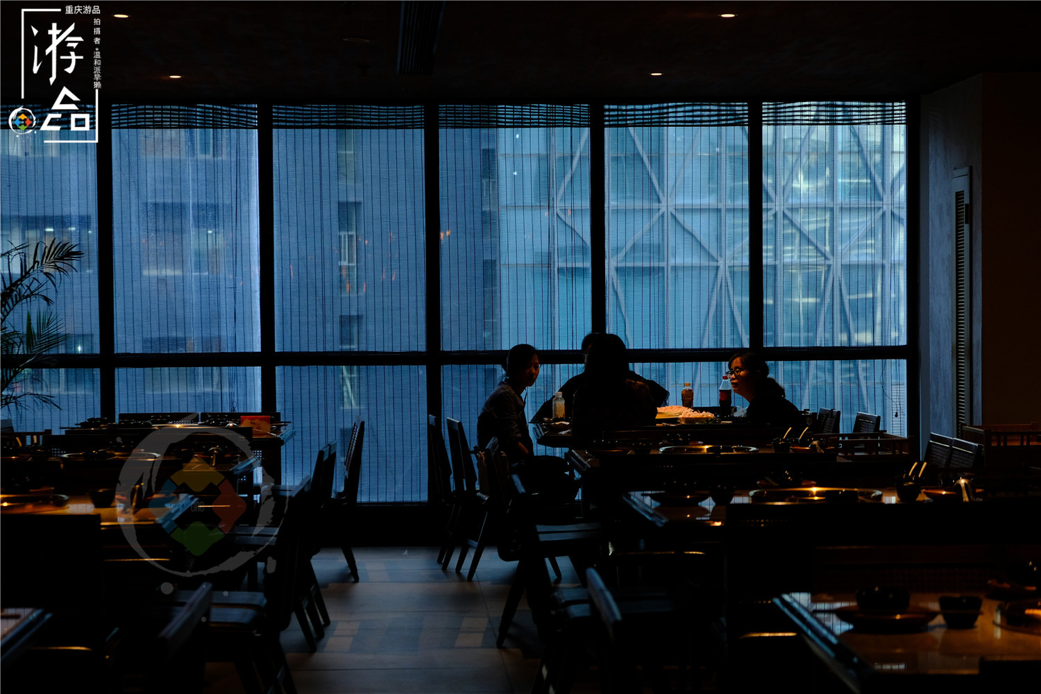 被重庆人遗忘的大都会，在曾经的高端商厦，吃了人均66元的外婆桥