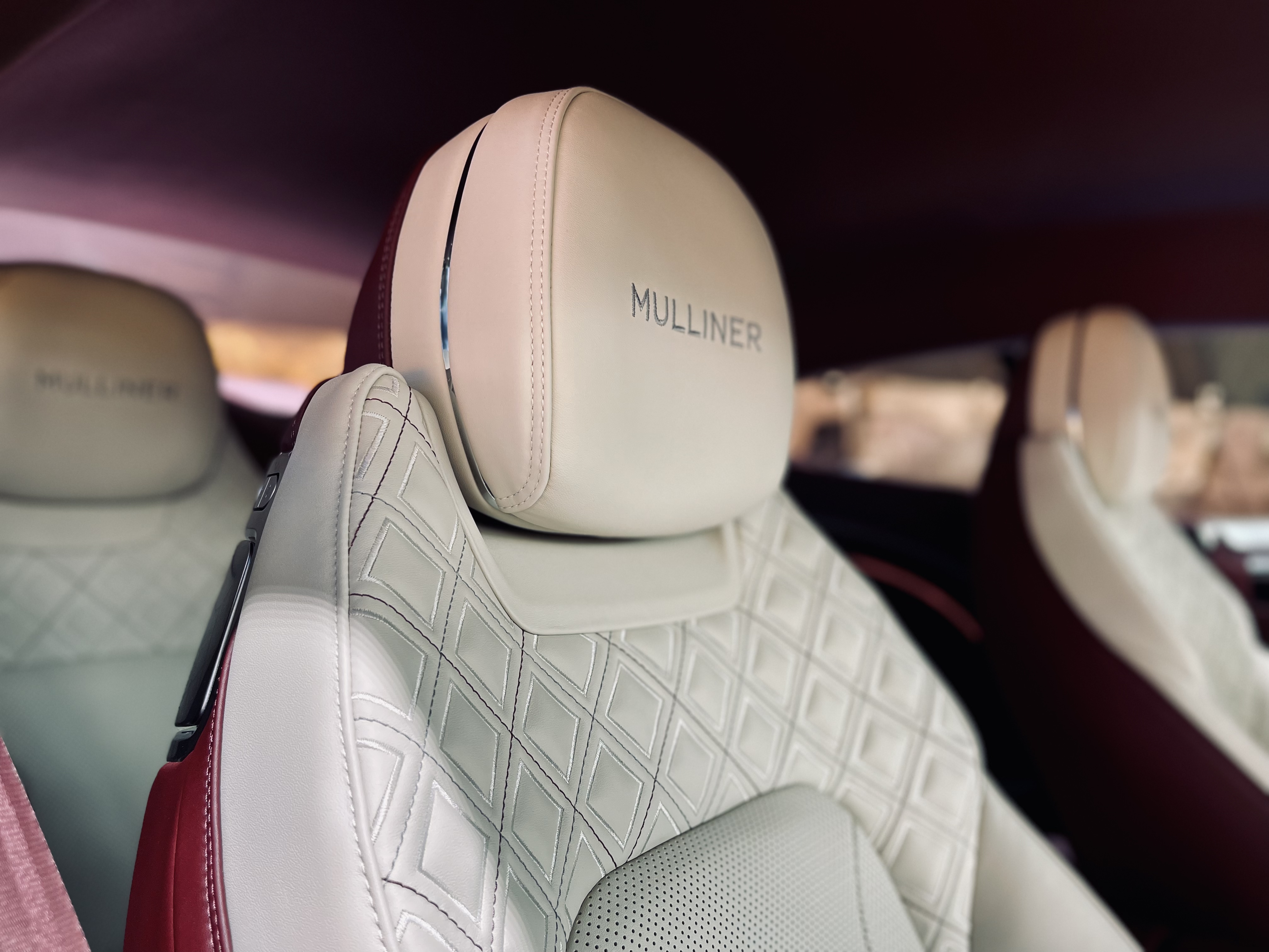 21款全新欧陆GT Mulliner 展厅现车388万