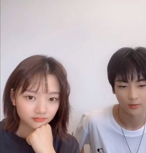 怀吉人设崩塌？边程直播狂怼任敏被批没教养，