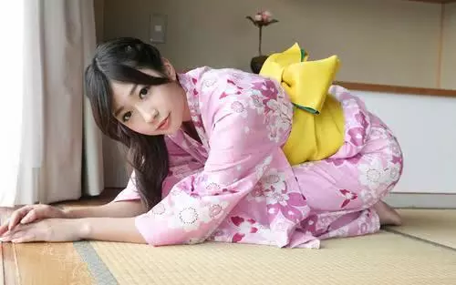 日本姑娘嫁到中国三年，回日本后激动的落泪