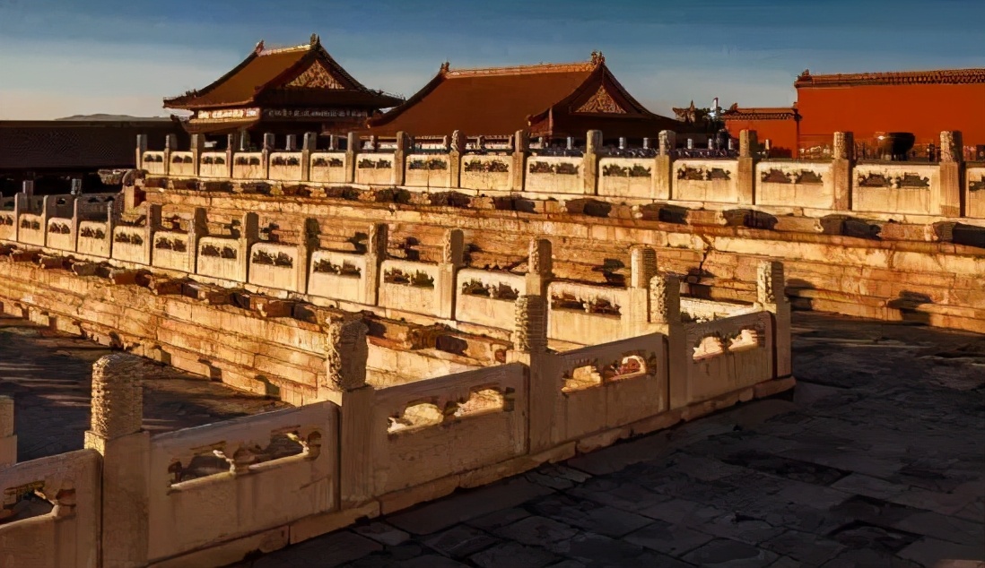 印度人疑惑：中国古代没有水泥，为何万里长城2000年都不倒？