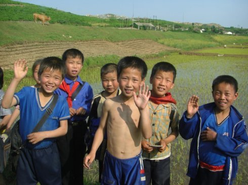 朝鲜小孩经常干的事，你小时候干过多少？
