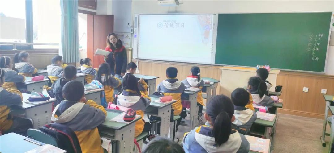 双流区实验小学外国语学校丨校长引领聚课堂 共学研究同成长