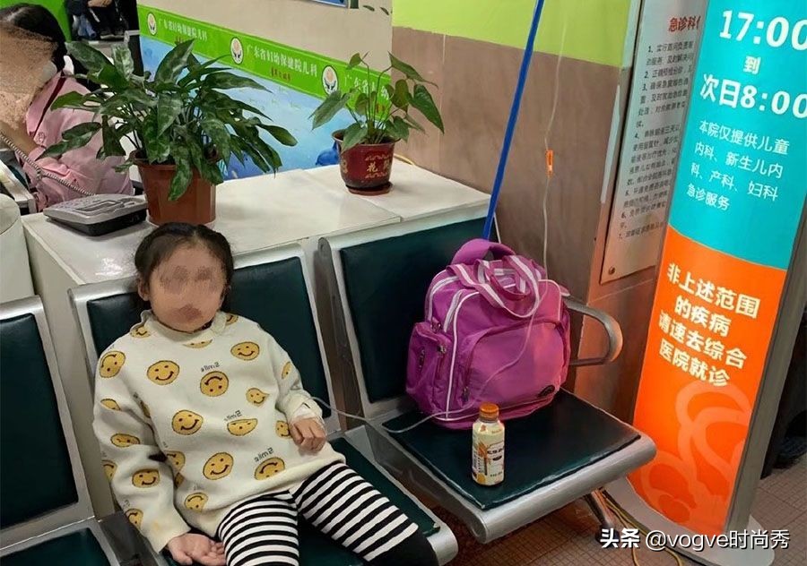 自导自演女儿吐血，谎称老师收6万红包，这位妈