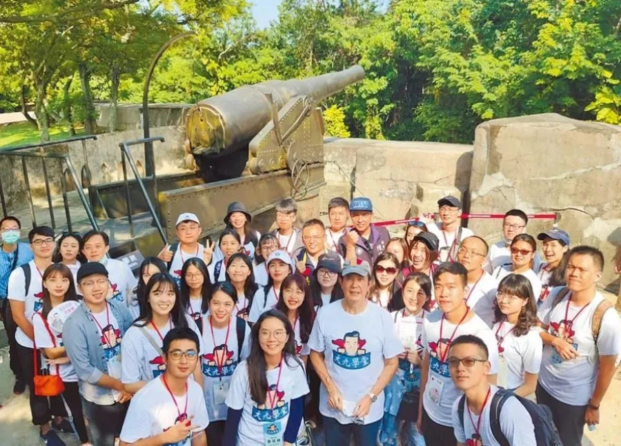 6park Com 台媒体人 国民党濒死 只有马英九还活跳跳