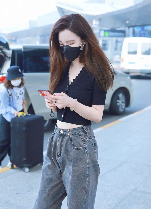 张萌