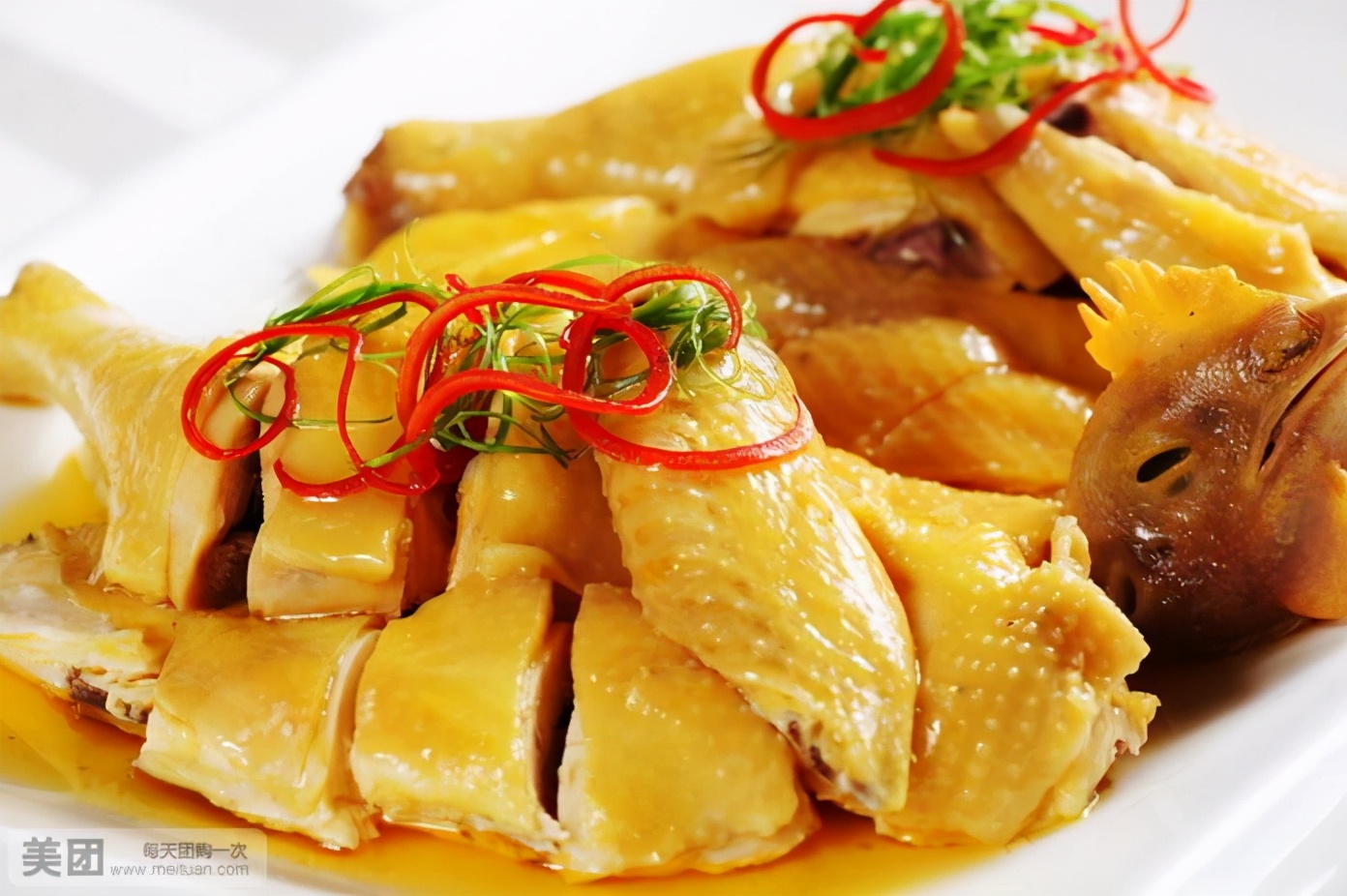 蔥油燜雞懶人做法：不放一滴水，出鍋嫩滑爽口，蔥香味十足
