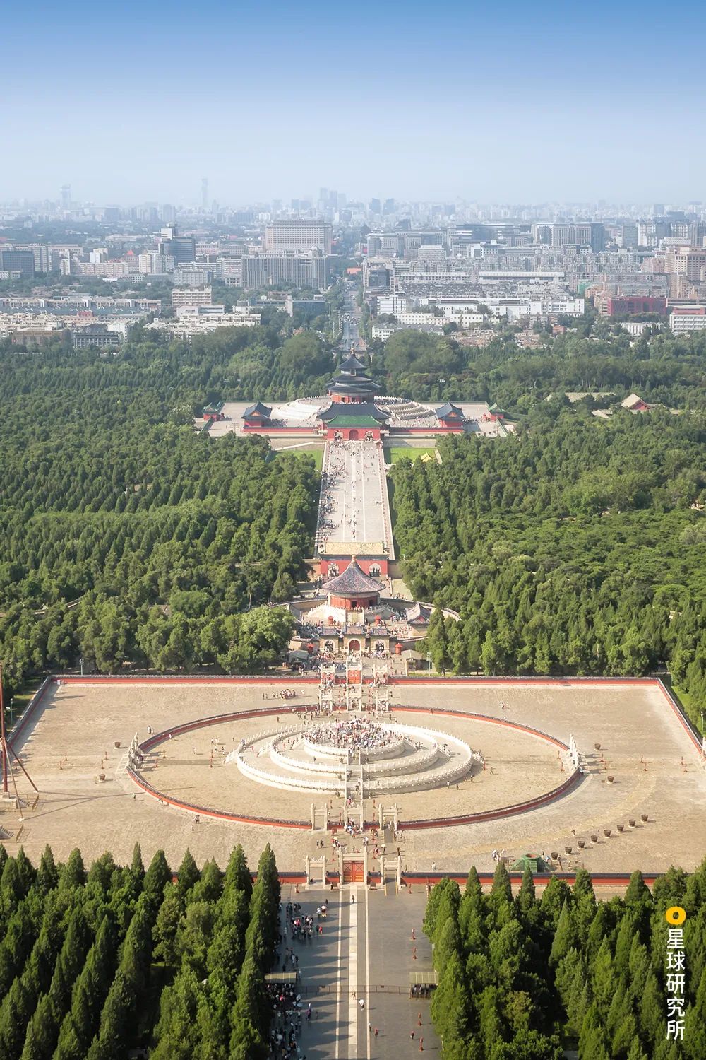 天庭▽天坛柏林航拍| 图片源自@吉正/龙脉航拍除此之外在建筑群周边还