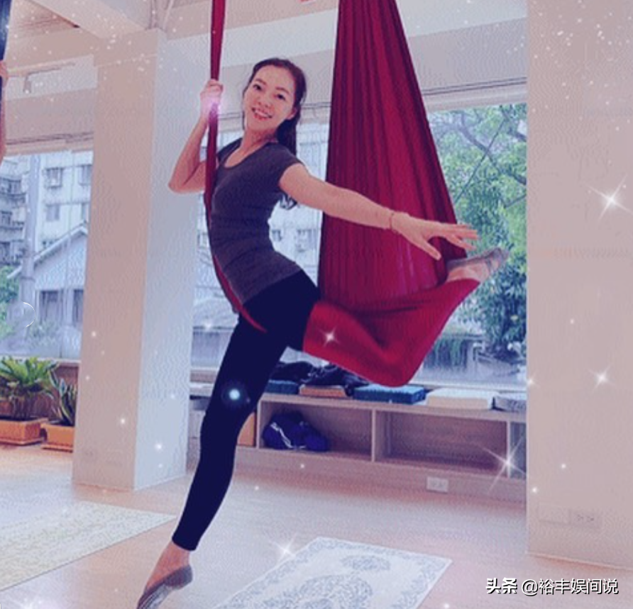 富士康老板娘与女儿展示超难动作！46岁貌美如花，被赞两位少女