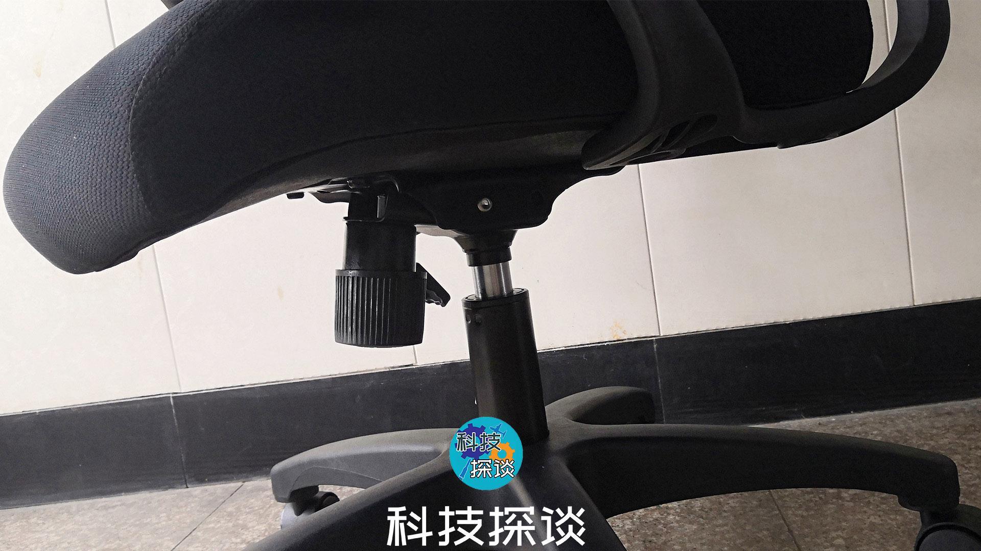 家用办公小助手，UE简易人体工学椅帮你辅助坐姿，让坐更舒服