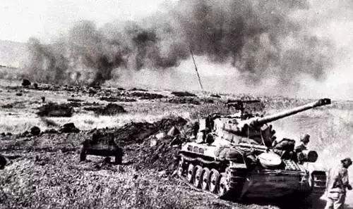 以色列达卡尔号潜艇失踪之谜，找了31年，海军将军为此饮弹自尽