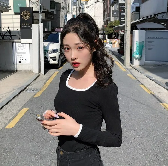 男团成员亲妹妹作为爱豆出道;STAYC领跑新一代女团?