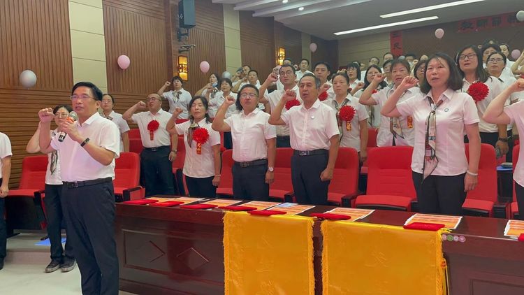 叢臺區(qū)永安中學慶祝第37屆教師節(jié)(圖40)