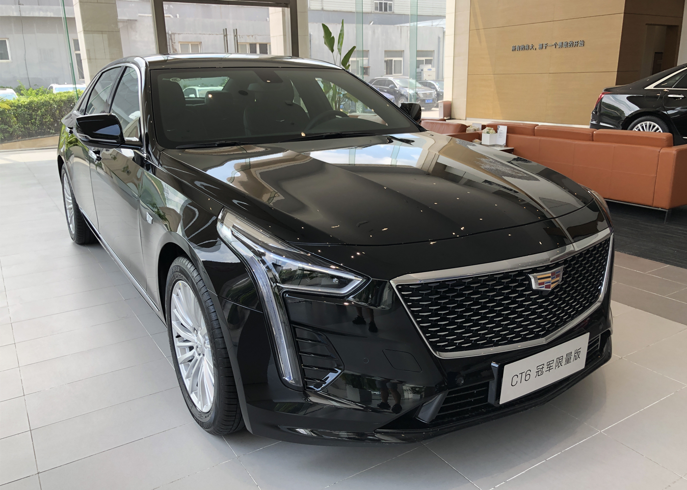 看了以下要点,本文算读完一半1,2021款凯迪拉克ct6全系均搭载了2.