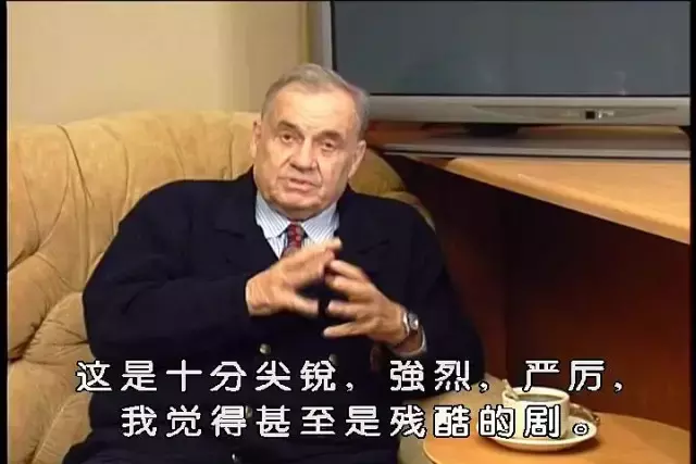 温柔的讽刺、含泪的笑,他才是真正的喜剧大师