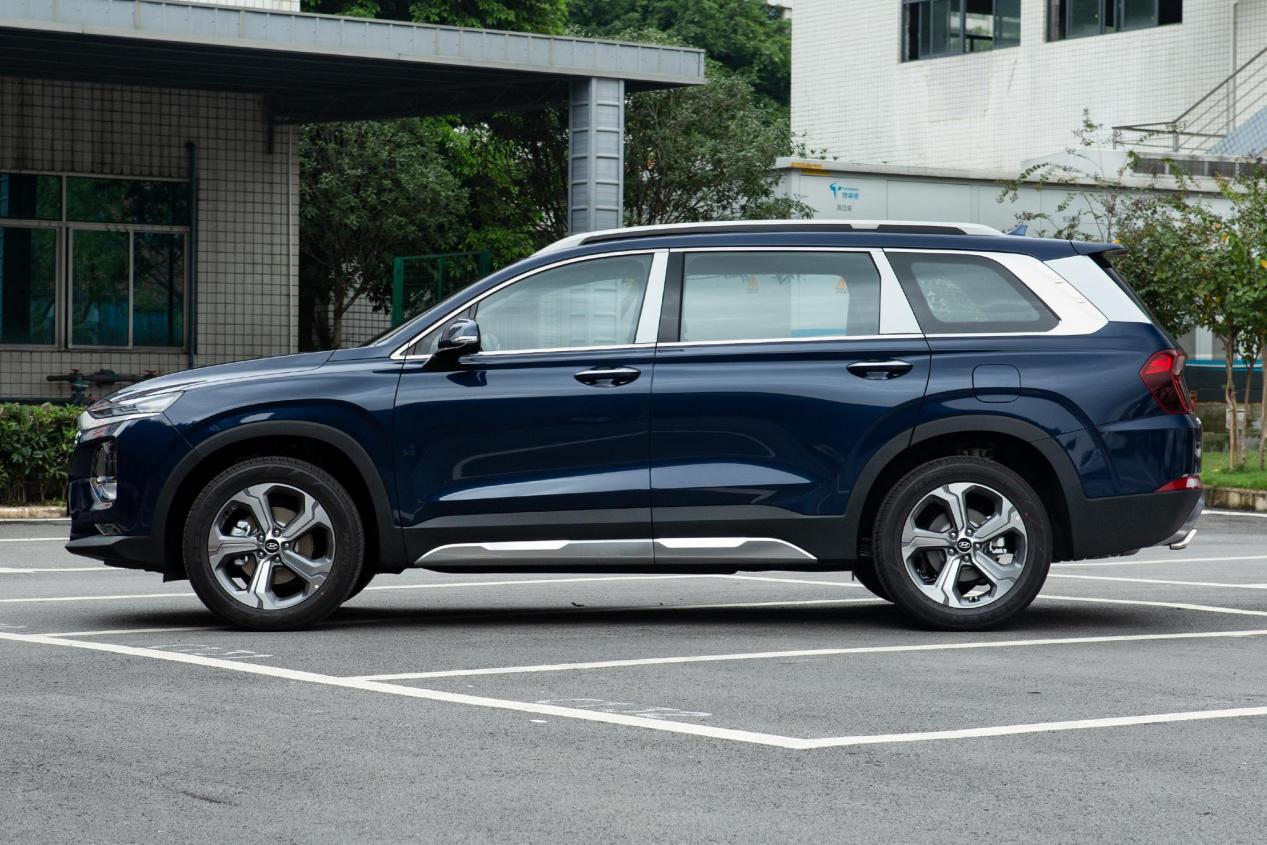 全新胜达多少钱胜达6座